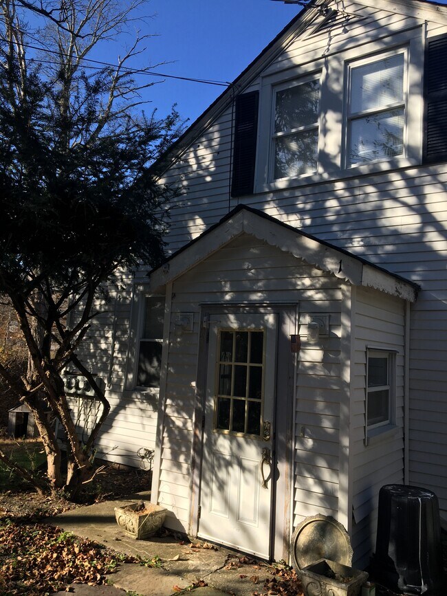 Entrance - 1 Brick Hill Rd