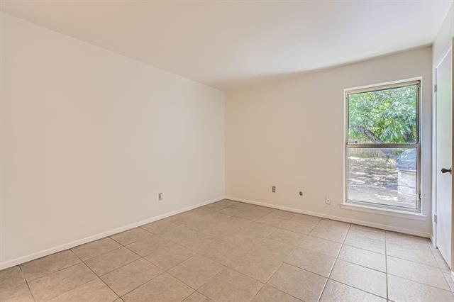 Foto del edificio - 1302 N San Saba St