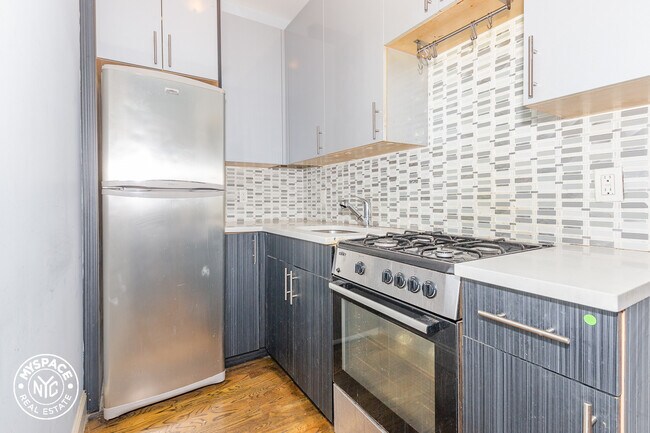 Building Photo - 682 bushwick Ave