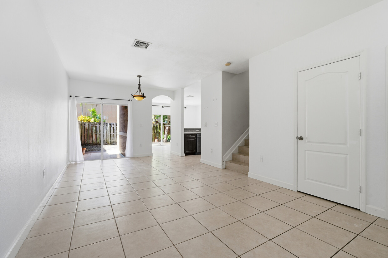 Photo - 21460 SW 85th Path (Cutler Bay, FL)