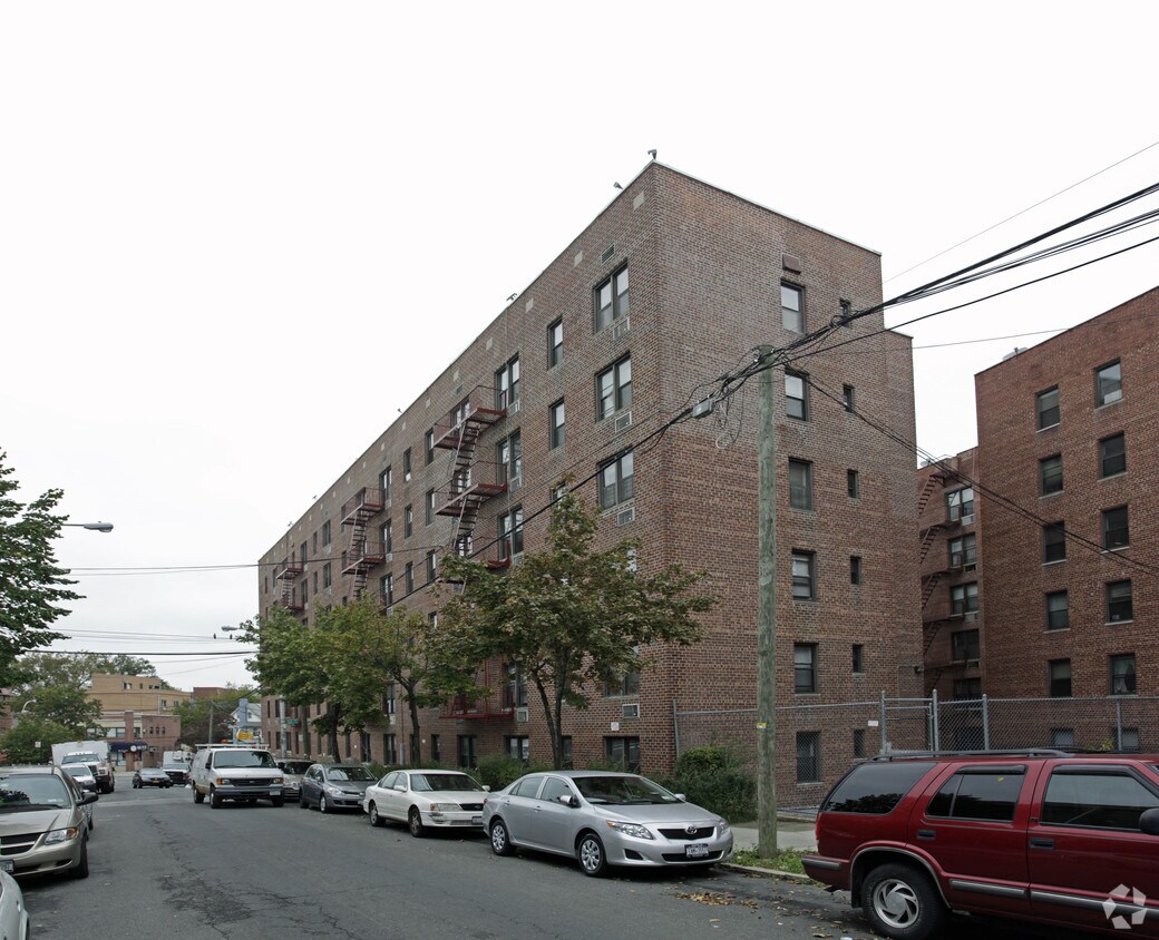 8604 Grand Ave, Elmhurst, NY 11373 8604 Grand Ave Elmhurst, NY