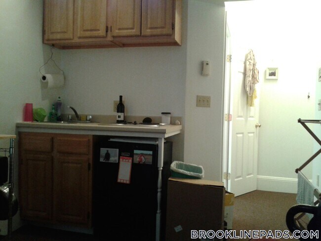 Foto del edificio - 1077 Beacon St