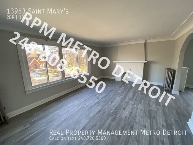 Building Photo - UPDATED UPPER-LEVEL APARTMENT