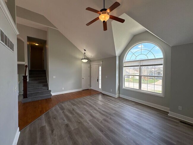 Foto del edificio - 10718 N Lane Ave