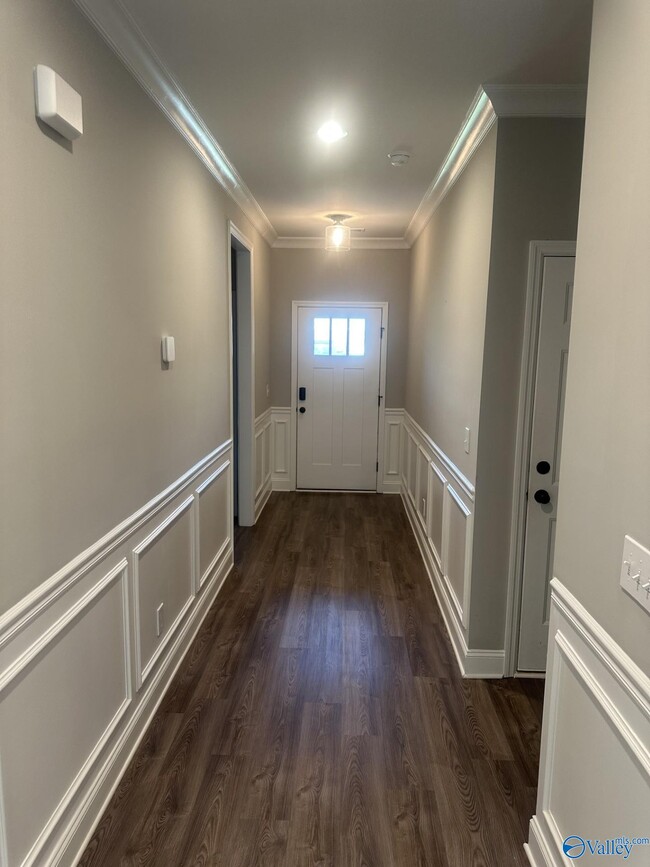 Building Photo - 27312 McKenna Dr