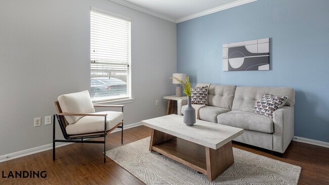 Foto del edificio - 14807 Woodland Hills Dr
