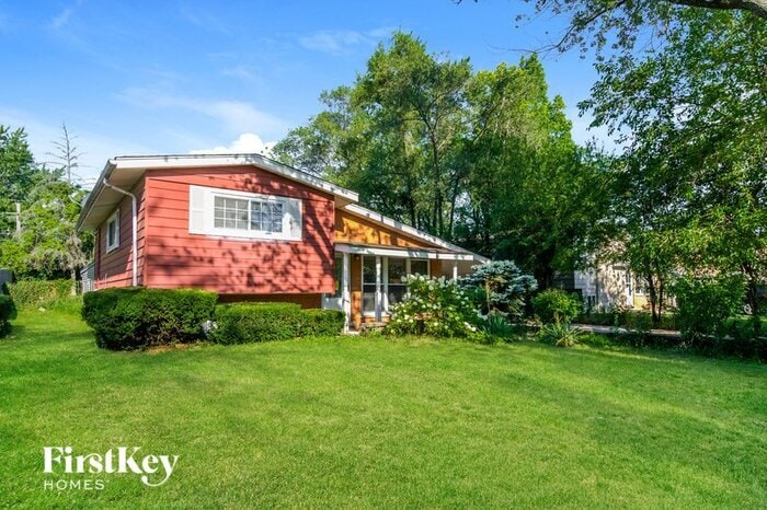 Primary Photo - 1 N Park Blvd