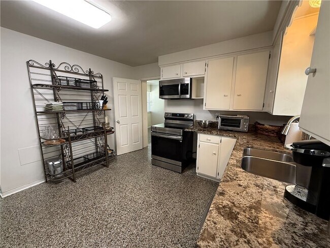 Foto del edificio - 2063 34th Ave