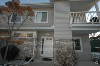 Building Photo - 420 Cranberry Way