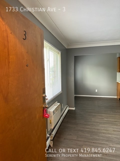 Building Photo - Super Cute and Cozy 2 Bedroom Apartment Fo...