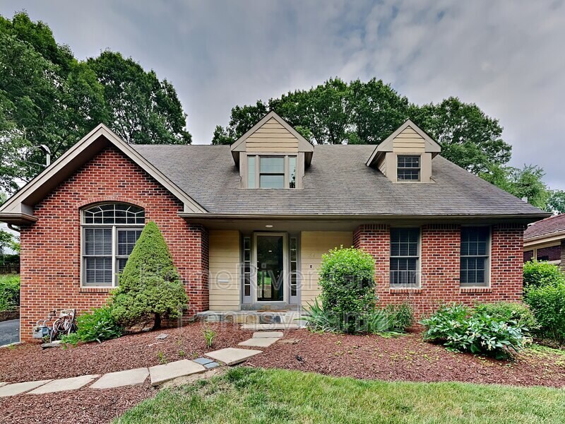 31 Brucewood Dr, Pittsburgh, PA 15228 House Rental in Pittsburgh, PA