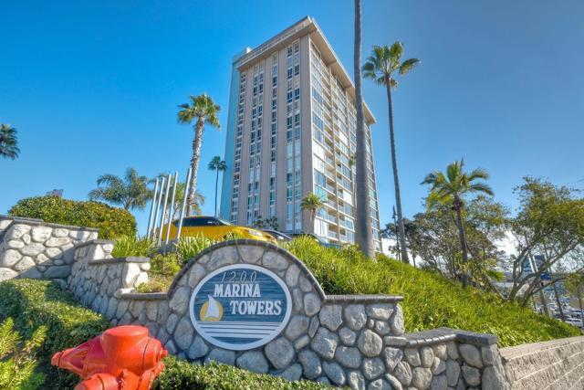 Foto del edificio - 1200 N Harbor Dr