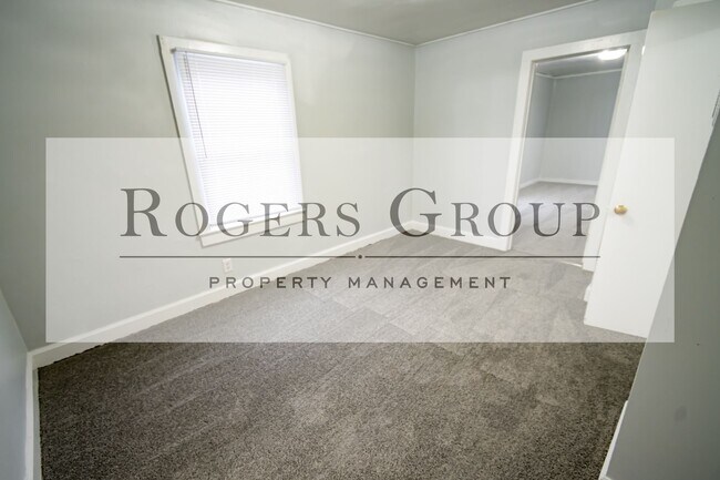 Building Photo - 502 Hilliard St