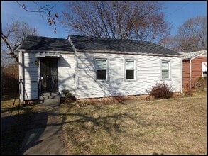 Building Photo - 1320 Adams St