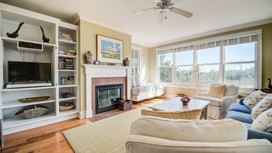 Building Photo - 15 Nautica Way