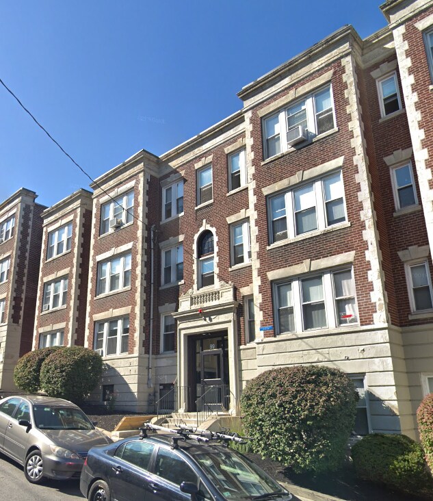 Building Exterior - 99 Brainerd Rd