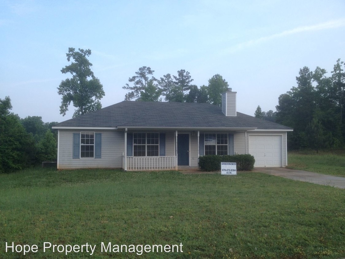 4 Ruby Ct, Grantville, GA 30220 House Rental in Grantville, GA