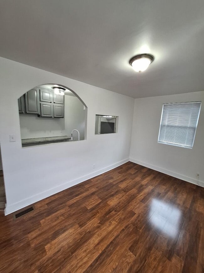 Foto del edificio - 4801 Beaufort Ave
