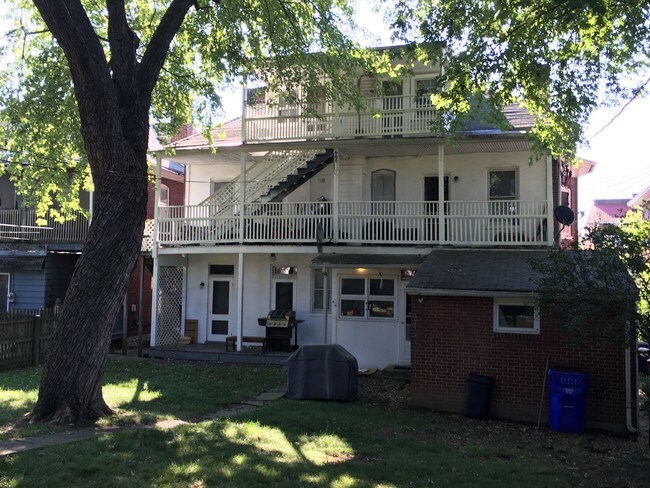 Foto del edificio - 925-927 Hamilton Blvd