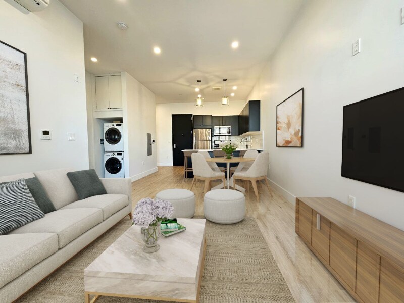 Foto principal - 715 Park Ave