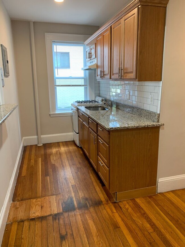 Foto del edificio - 389 Massachusetts Ave