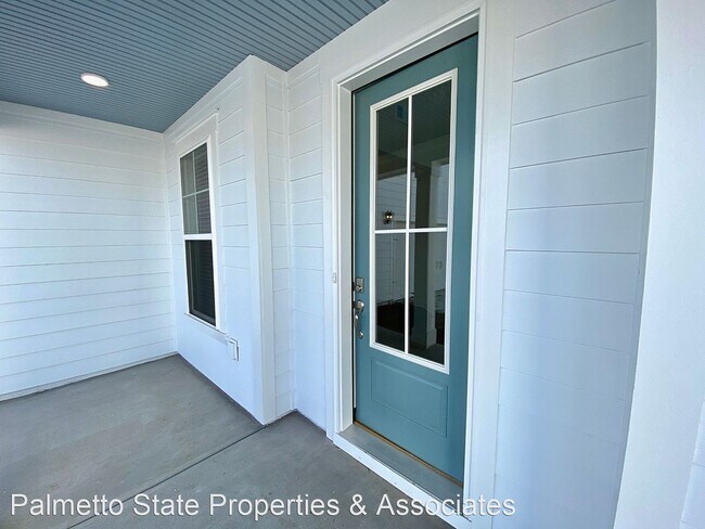 Building Photo - 6 br, 3.5 bath House - 340 Long Pier Street