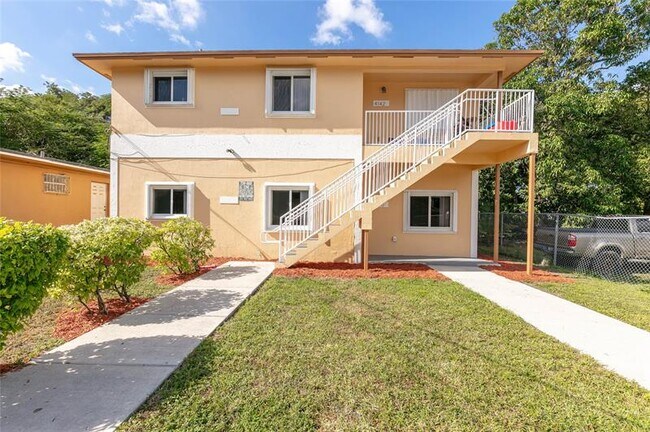 Foto del edificio - 4142 NW 23rd Ct