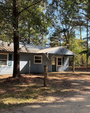 Building Photo - 230 Private Rd 7422