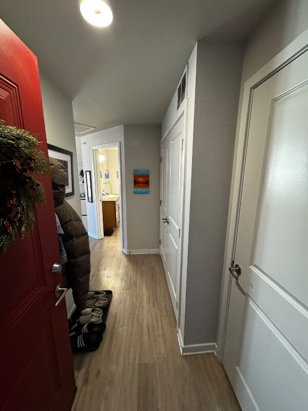 Foto del edificio - 2451 S Timberline Rd