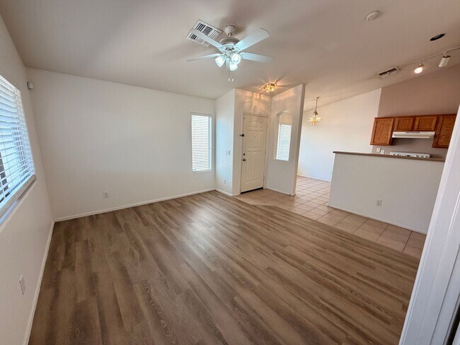 Building Photo - 3 X 2 W/Den *ALL Appliances* **Corner Lot!! with New Paint & Carpet