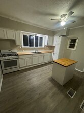 Building Photo - 238 Nieman St