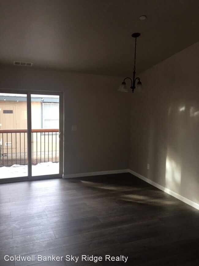 Foto del edificio - 3 br, 2 bath House - 905 W. Aeroplane