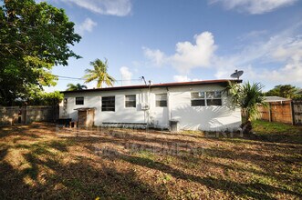 Building Photo - 1143 W 23rd St