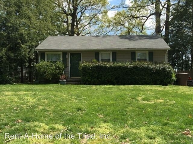 Foto principal - 3 br, 1 bath House - 2911 Wildwood Drive