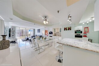 Building Photo - 9341 Collins Ave