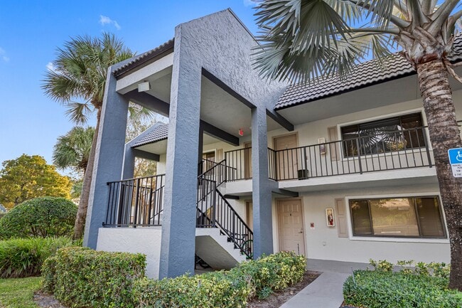Apartamentos en Wellington, Florida | Palm Court at Wellington Apartments | Apartamentos en alquiler en Wellington, Florida - Palm Court at Wellington