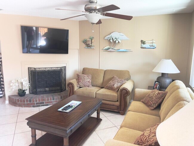 Foto del edificio - 3234 Beach View Way