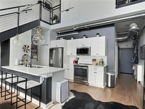 Building Photo - 260 18th St NW