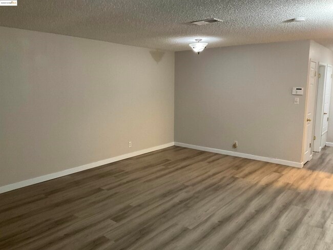 Foto del edificio - 1715 Magnolia Way