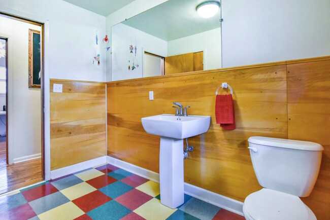Foto del edificio - 315 E Dodds St