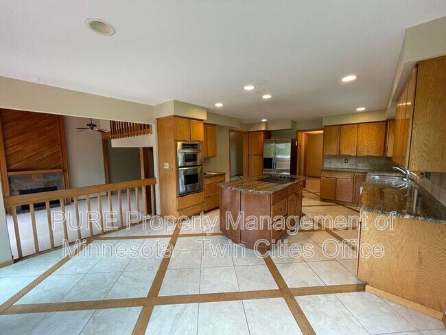 Foto del edificio - 4432 Woodlane Dr