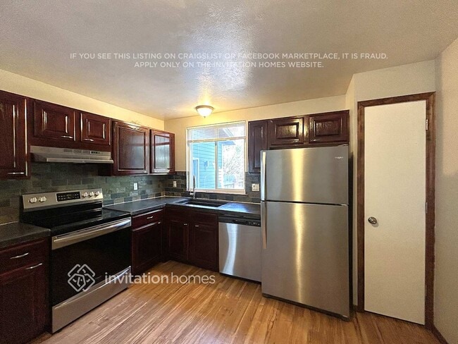 Building Photo - 18933 E Gunnison Pl