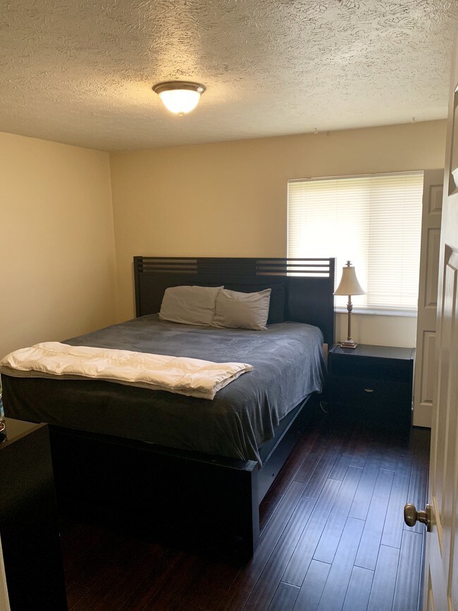 Master Bedroom - 809 E 88th St