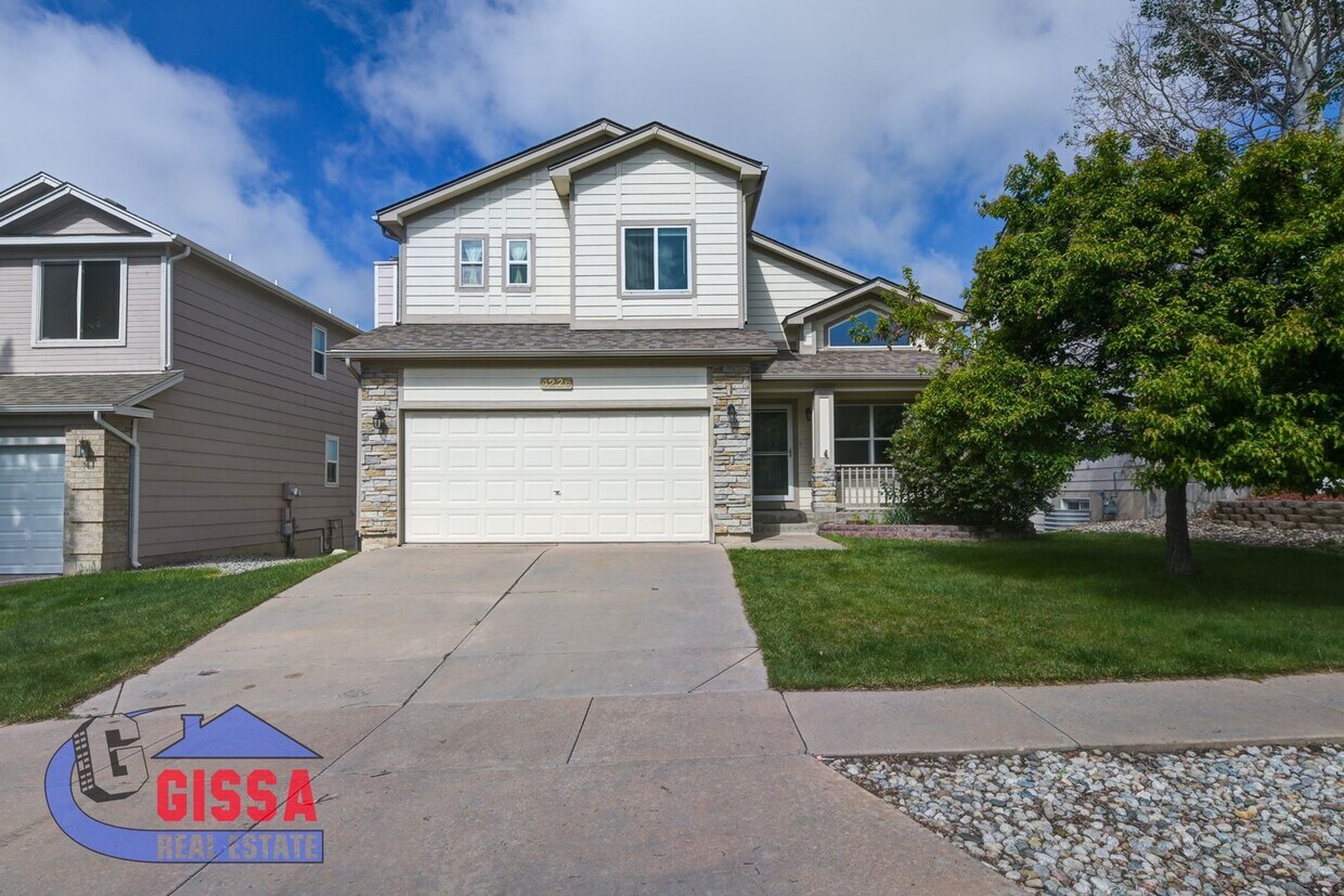 Foto principal - Beautiful home with views of Pikes Peak!