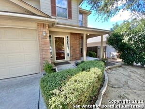 Foto del edificio - 9338 Bartlett Falls