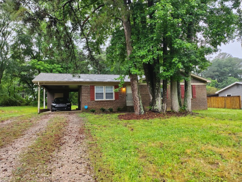 Foto principal - 5900 Neuse St