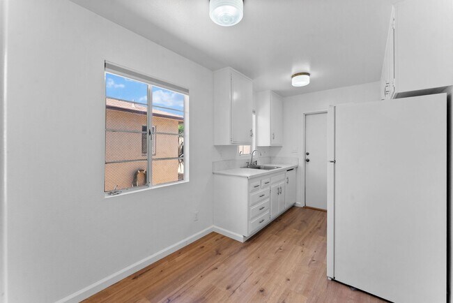 Foto del edificio - Prime Location on Adams Avenue: Modern Comfort Meets Historic Charm