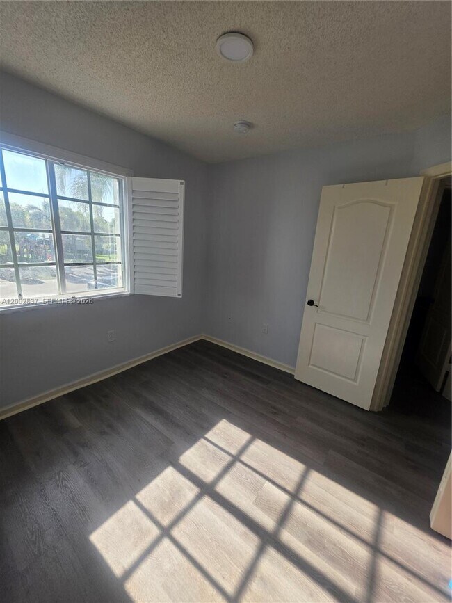 Foto del edificio - 14055 SW 120th Ct