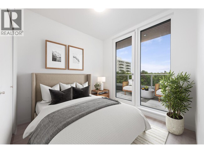 Building Photo - 1680 Adanac St