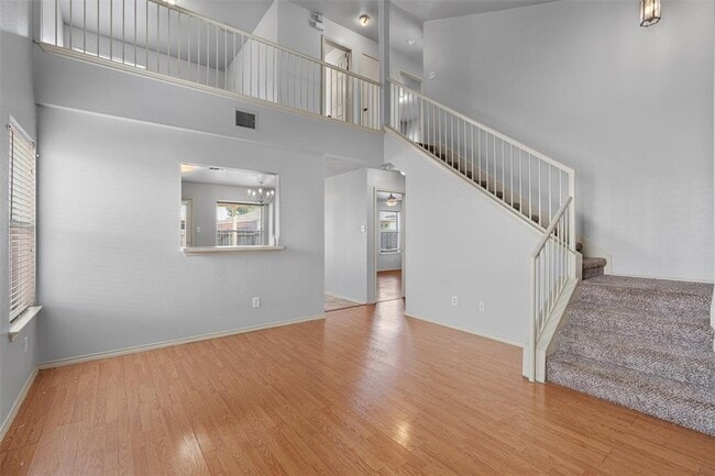 Foto del edificio - 14813 Falling Stone Ln